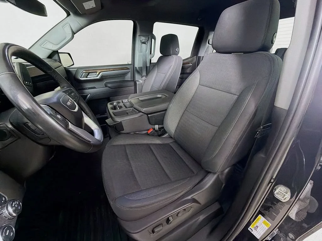 Used 2023 Onyx Black GMC Elevation image 12
