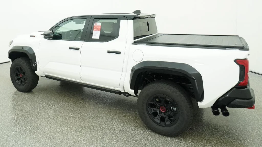 2026 Toyota Tacoma TRD Pro - Photo 7