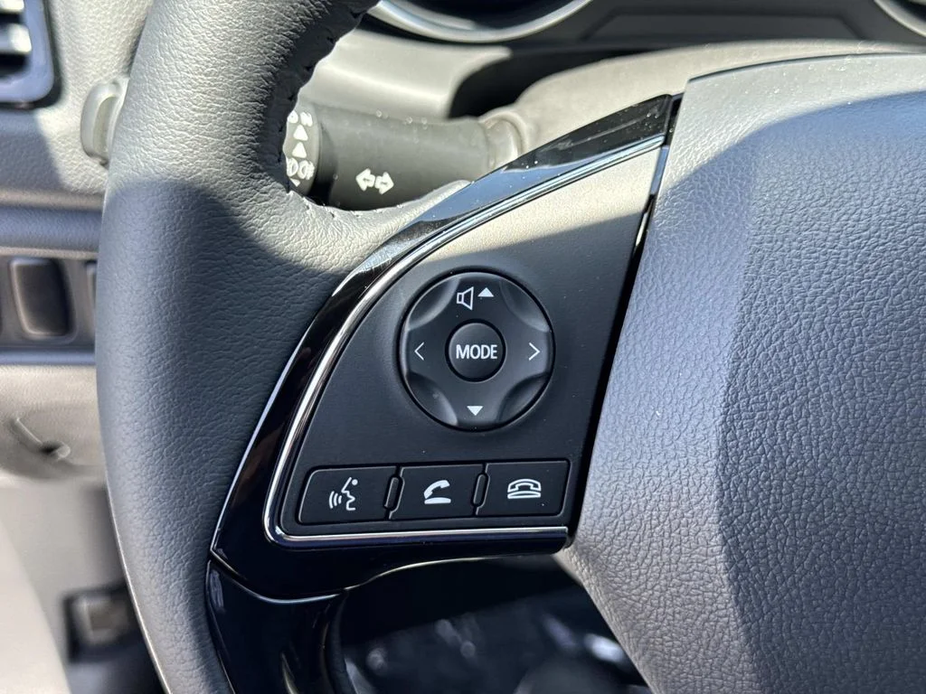 New 2026 White Diamond Mitsubishi 2.0 SE image 11