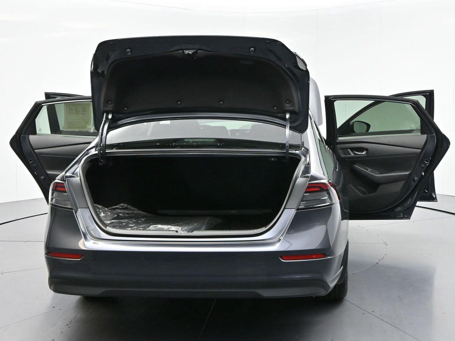 Used 2024 Meteorite Gray Metallic Honda LX image 39