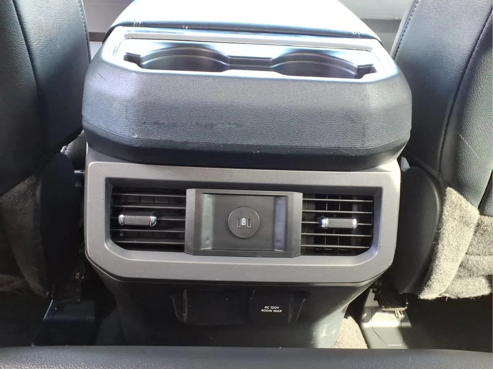 Used 2024 Iconic Silver Ford LARIAT image 32
