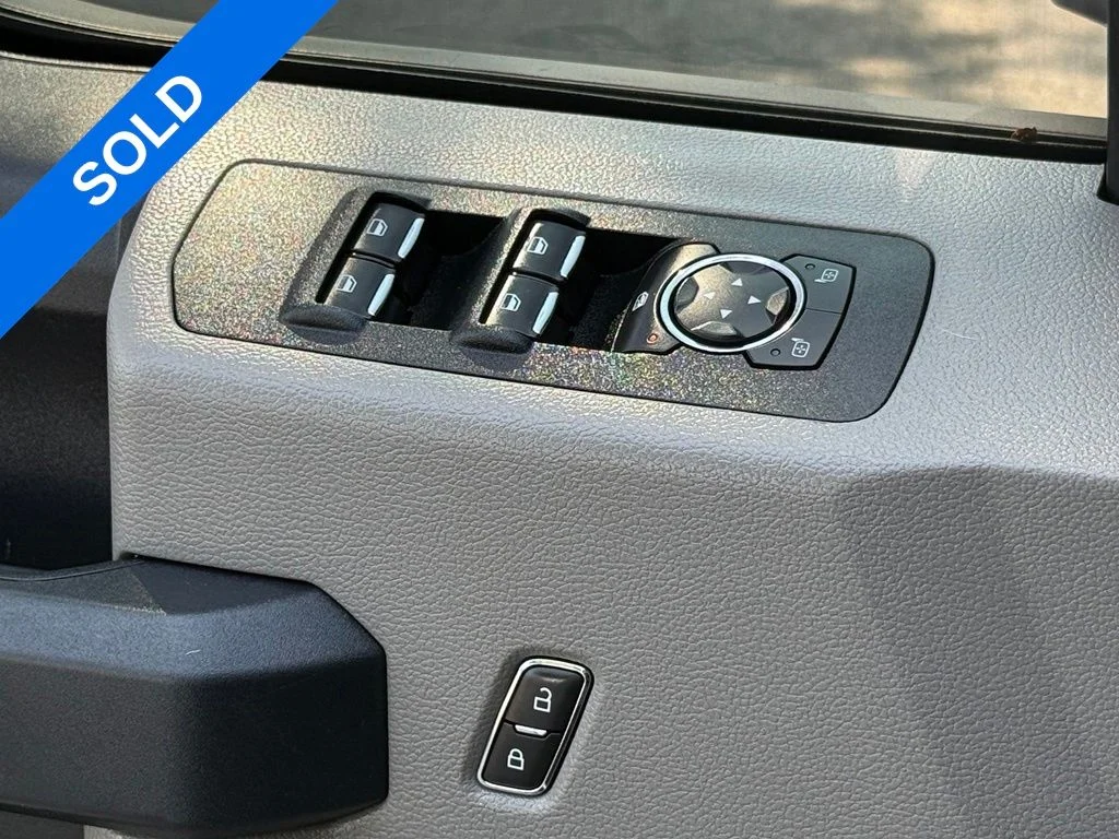 Used 2020 White Ford XL image 15
