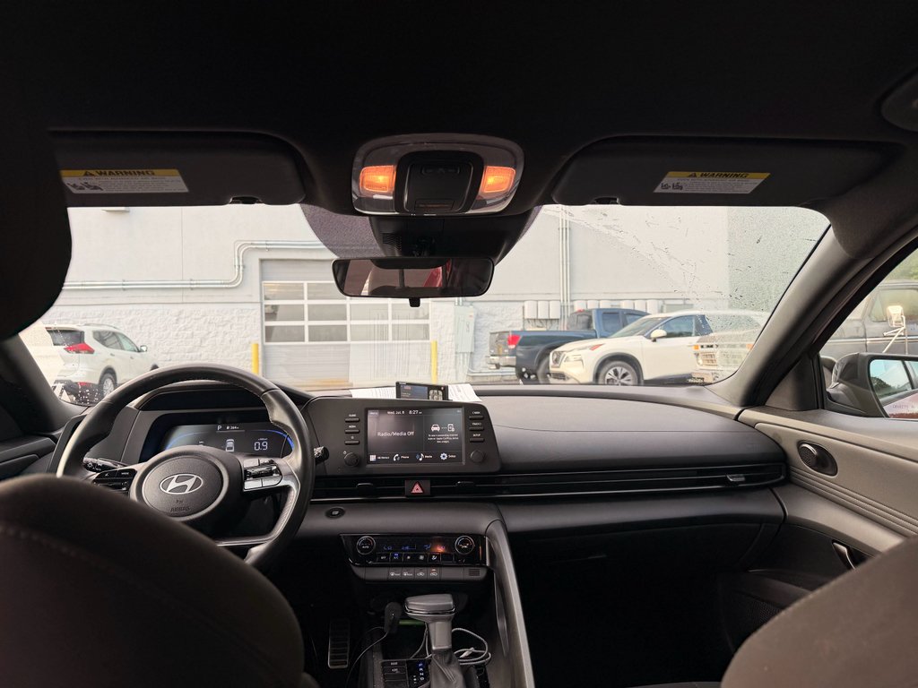 Used 2025 Ultimate Red Hyundai SEL Sport image 8