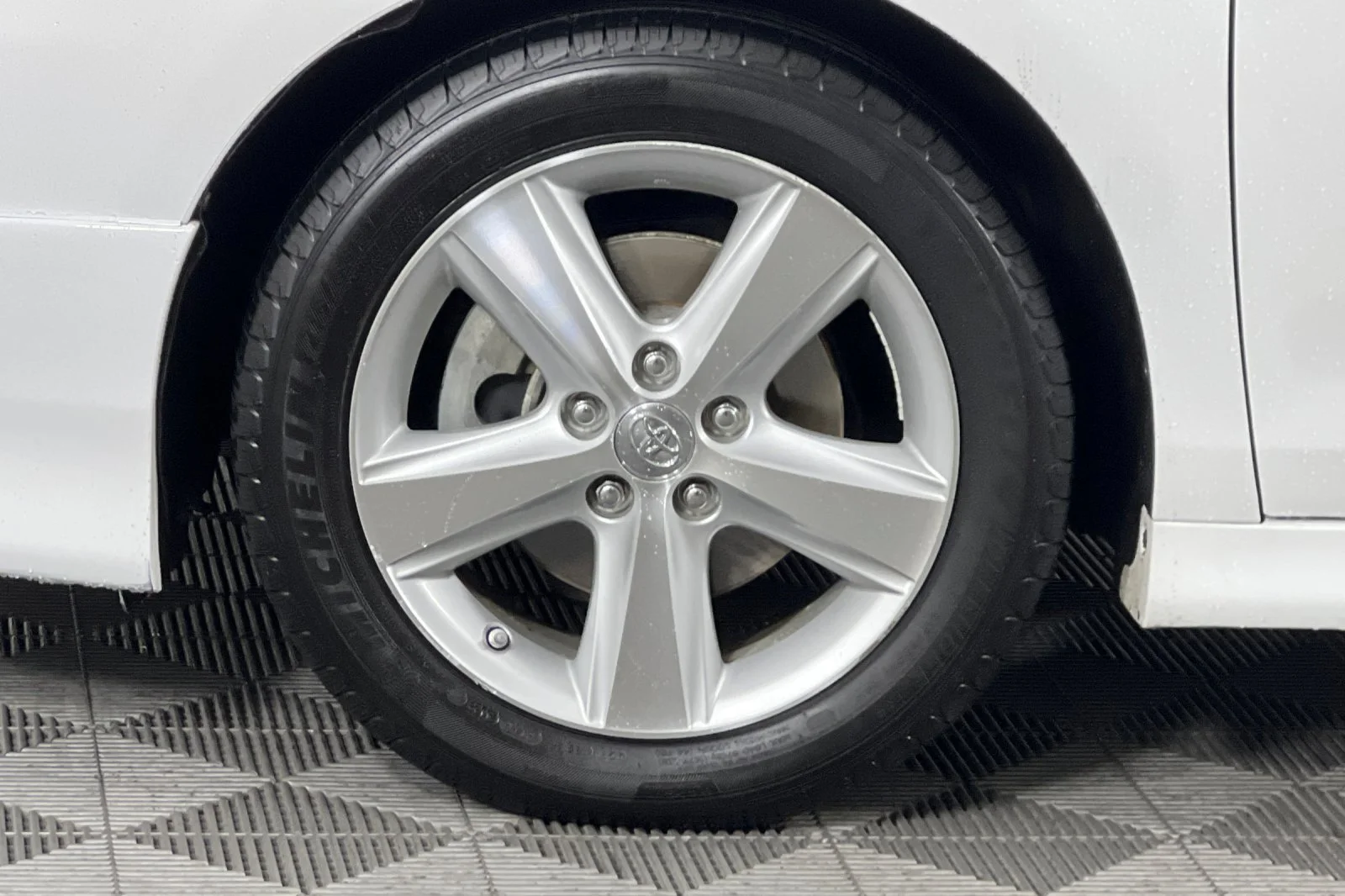 Used 2011 Super White Toyota SE image 27