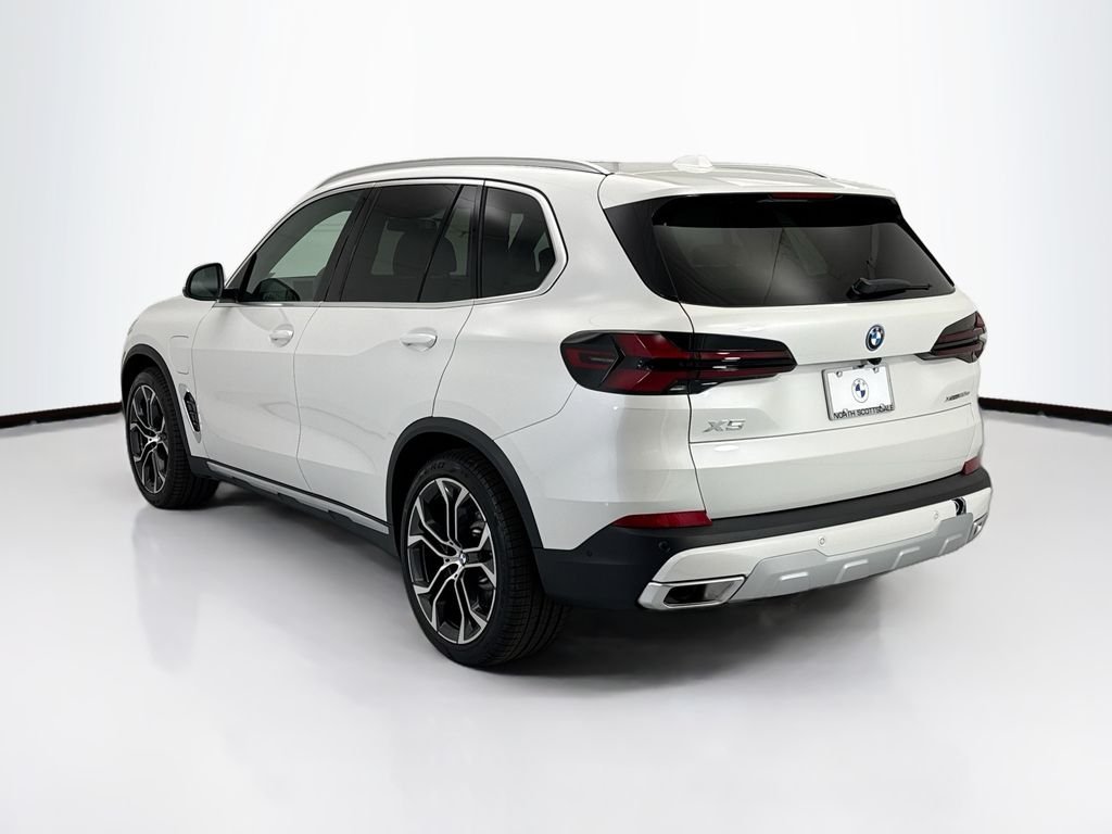 New 2026 White Metallic BMW xDrive50e image 7