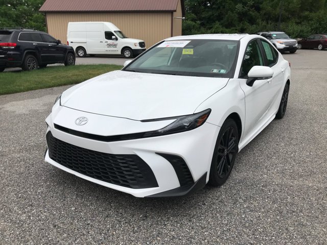 Certified Used 2025 Ice Cap Toyota SE image 4