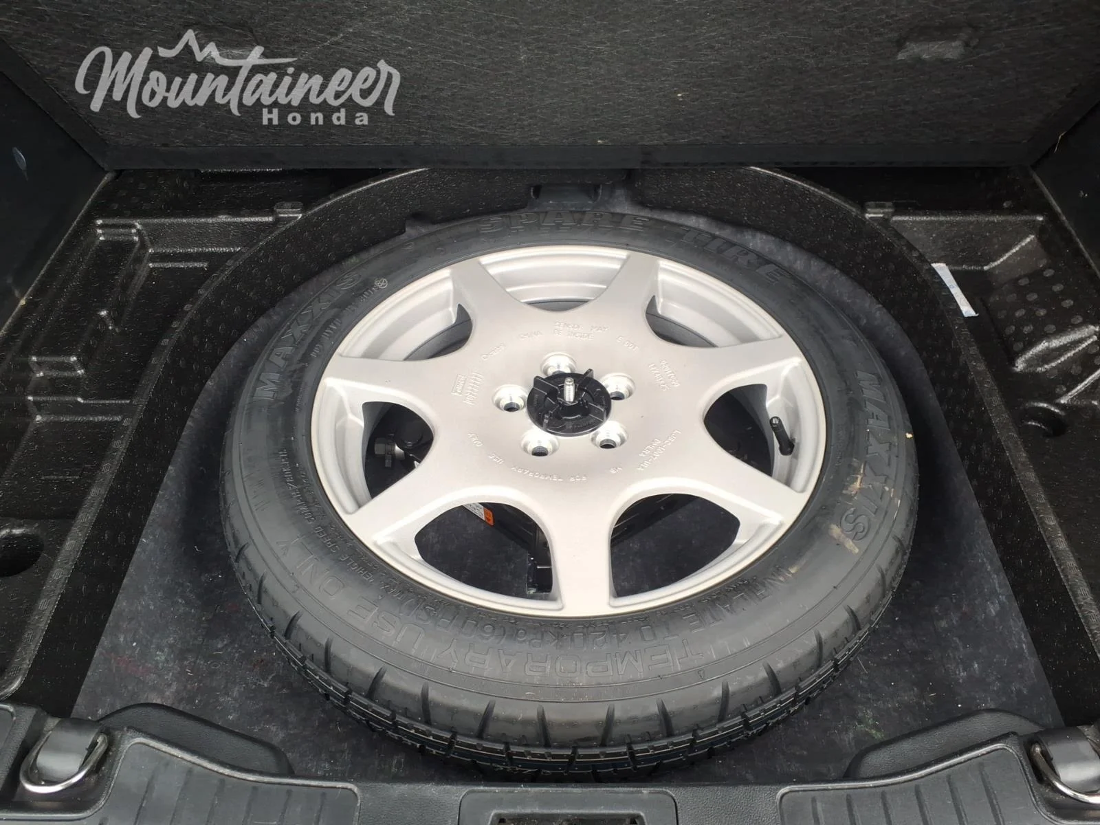 Used 2020 Agate Black Ford SEL image 24