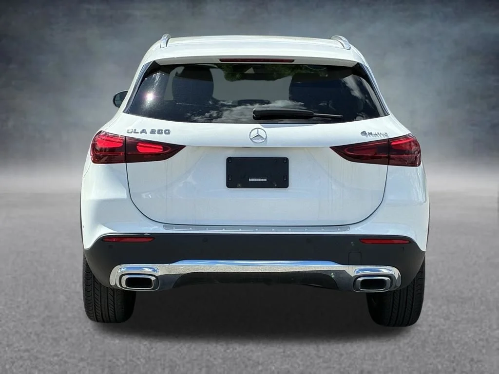 Used 2025 White Mercedes-Benz GLA 250 image 4
