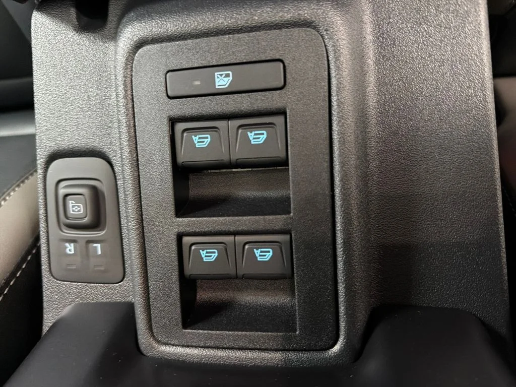 New 2025 Gray Ford Outer Banks image 16