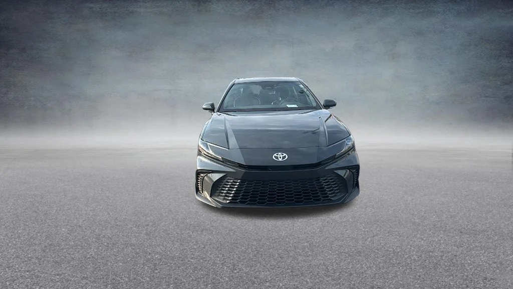 Used 2025  Toyota SE image 4