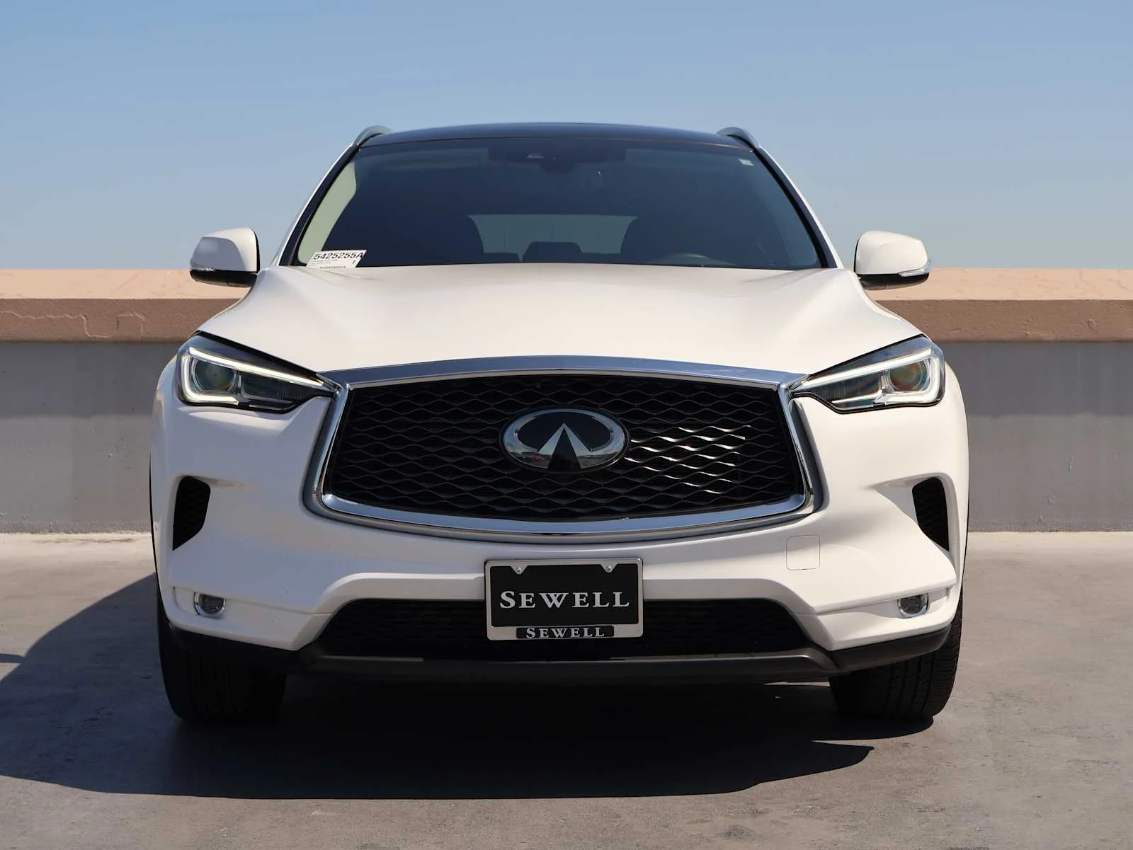 Certified Used 2021 Lunar White INFINITI LUXE image 2