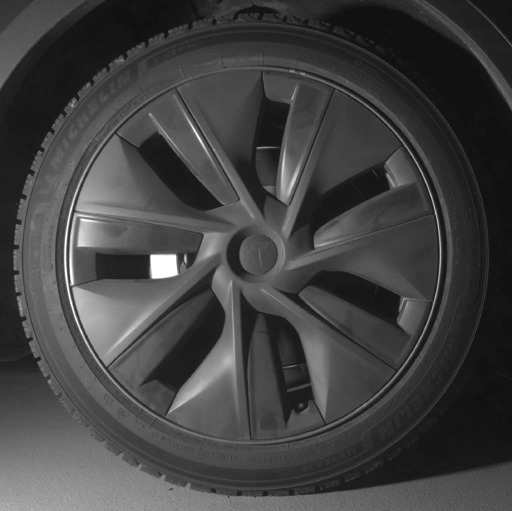 Used 2024  Tesla Long Range image 12