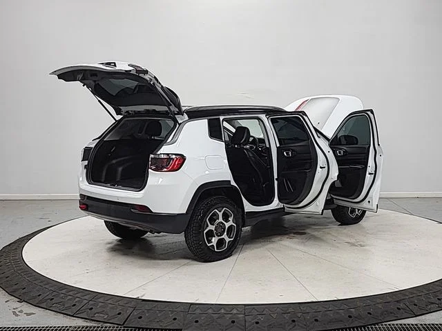 Used 2022 White Jeep Trailhawk image 15