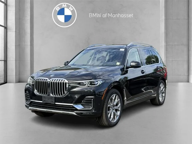 2022 BMW X7 xDrive40i's photo
