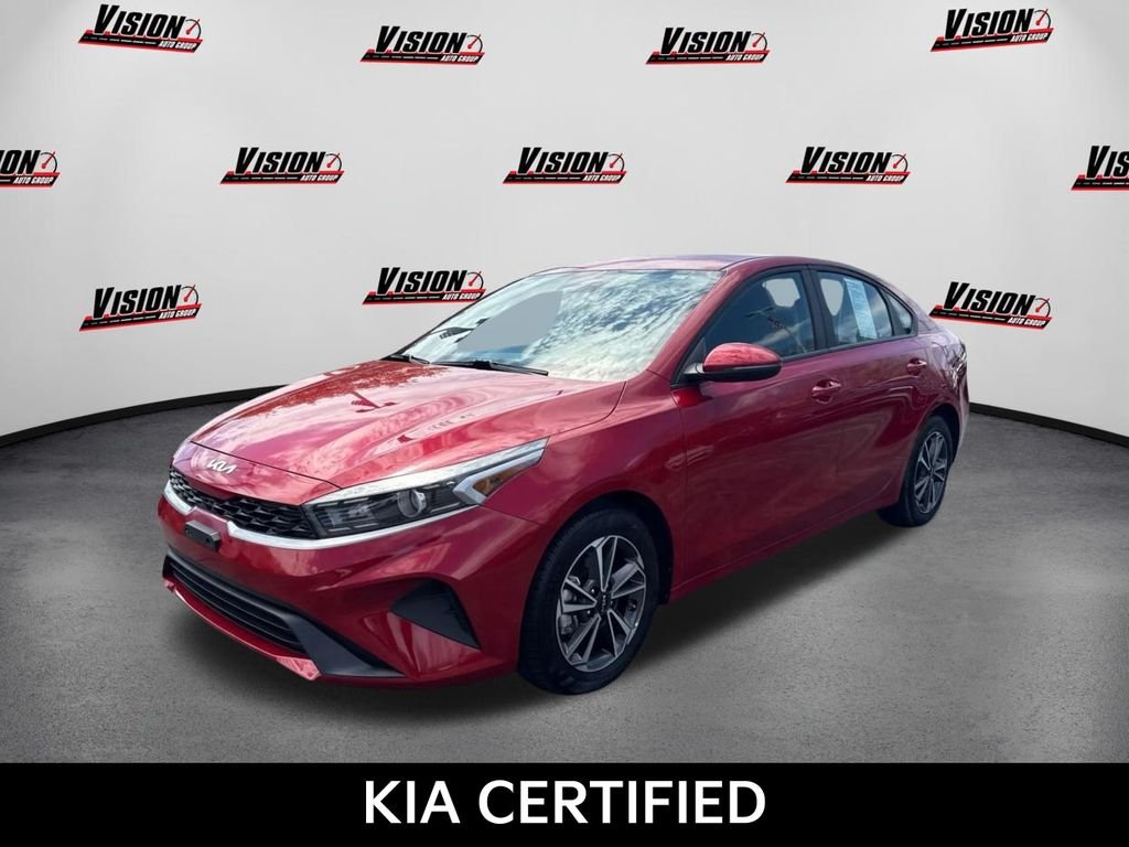 Used 2023 Red Kia LXS image 1