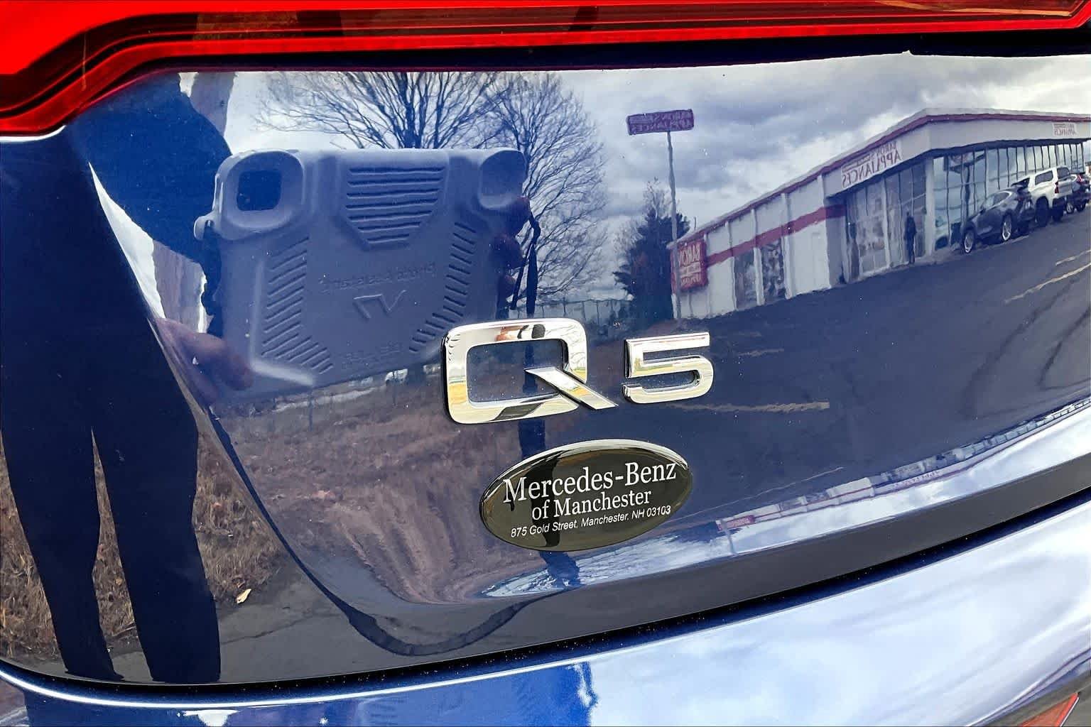 Used 2018 Navarra Blue Metallic Audi Premium Plus image 31
