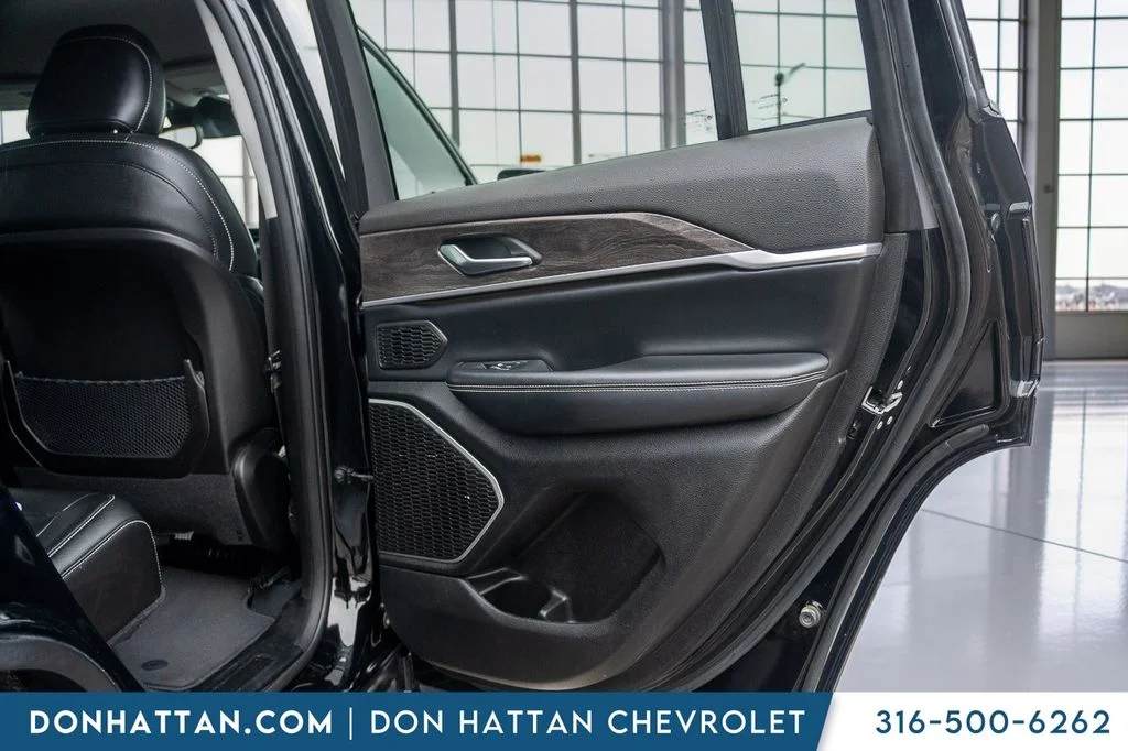 Used 2023 Black Jeep Limited image 27