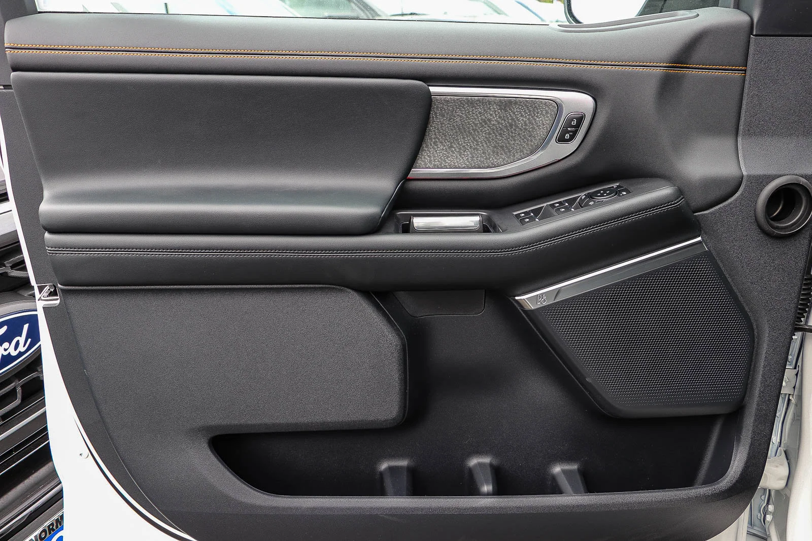 New 2026 Star White Metallic Tri-Coat Ford Tremor® image 25
