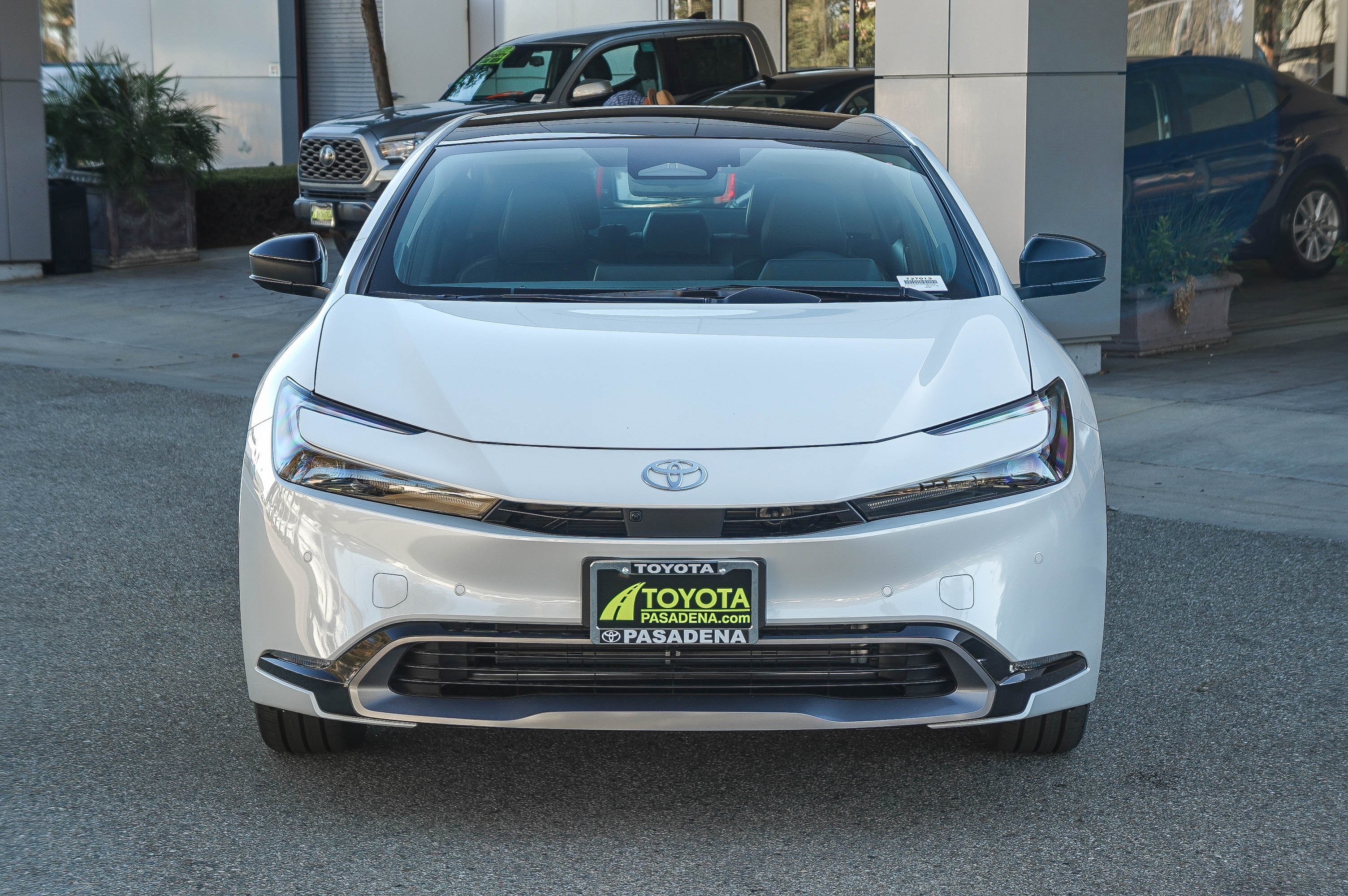 New 2027 Wind Chill Pearl <sup>1</sup> Toyota  Limited image 32