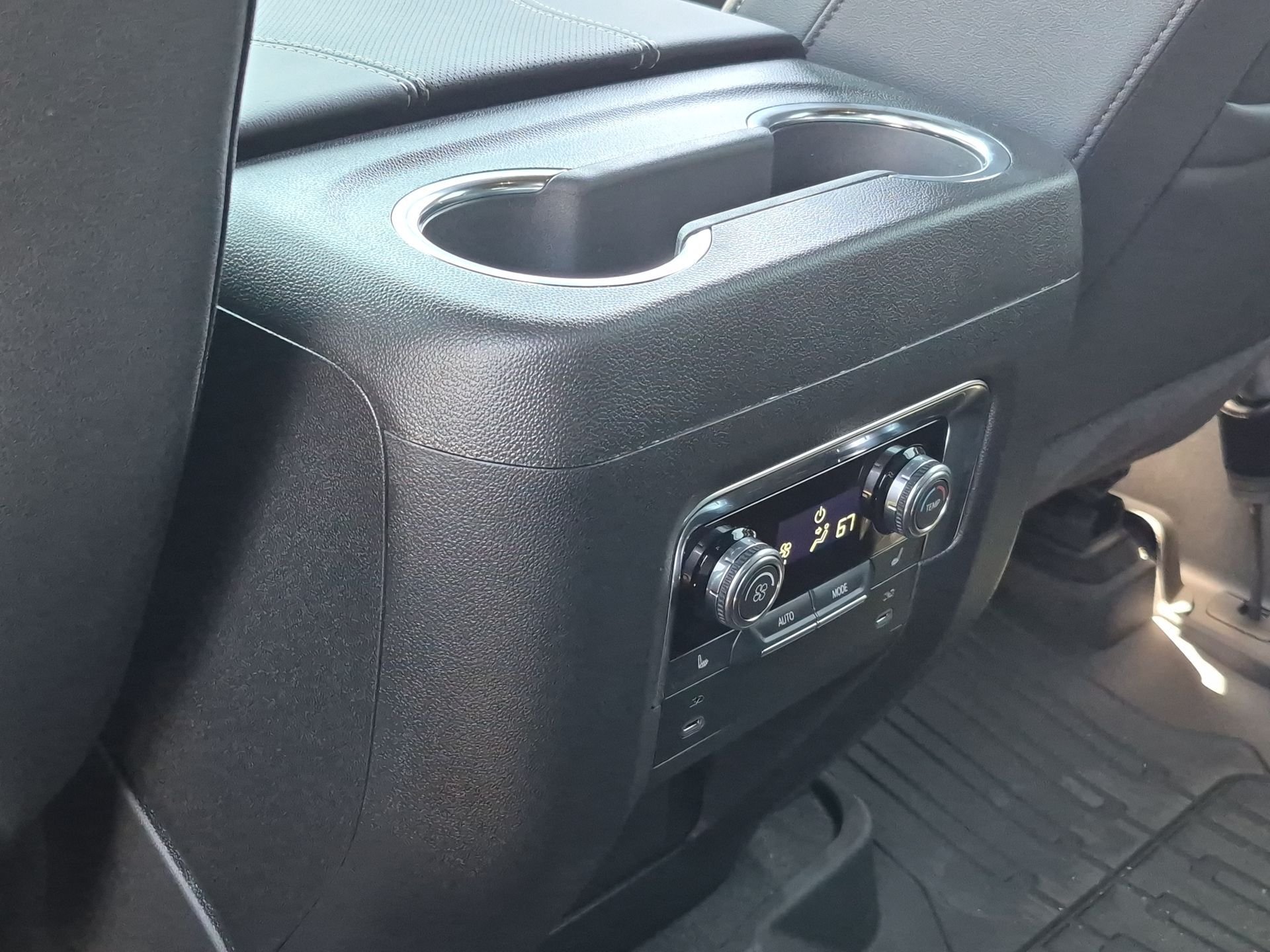 2026 GMC Yukon XL Elevation - Photo 22