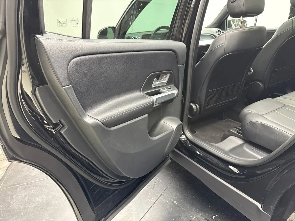 Certified Used 2022 Night Black Mercedes-Benz GLB 250 image 18