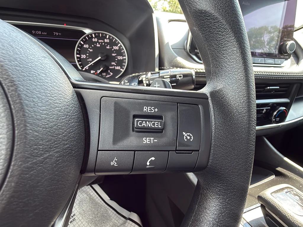 Used 2023 Gray Nissan S image 17