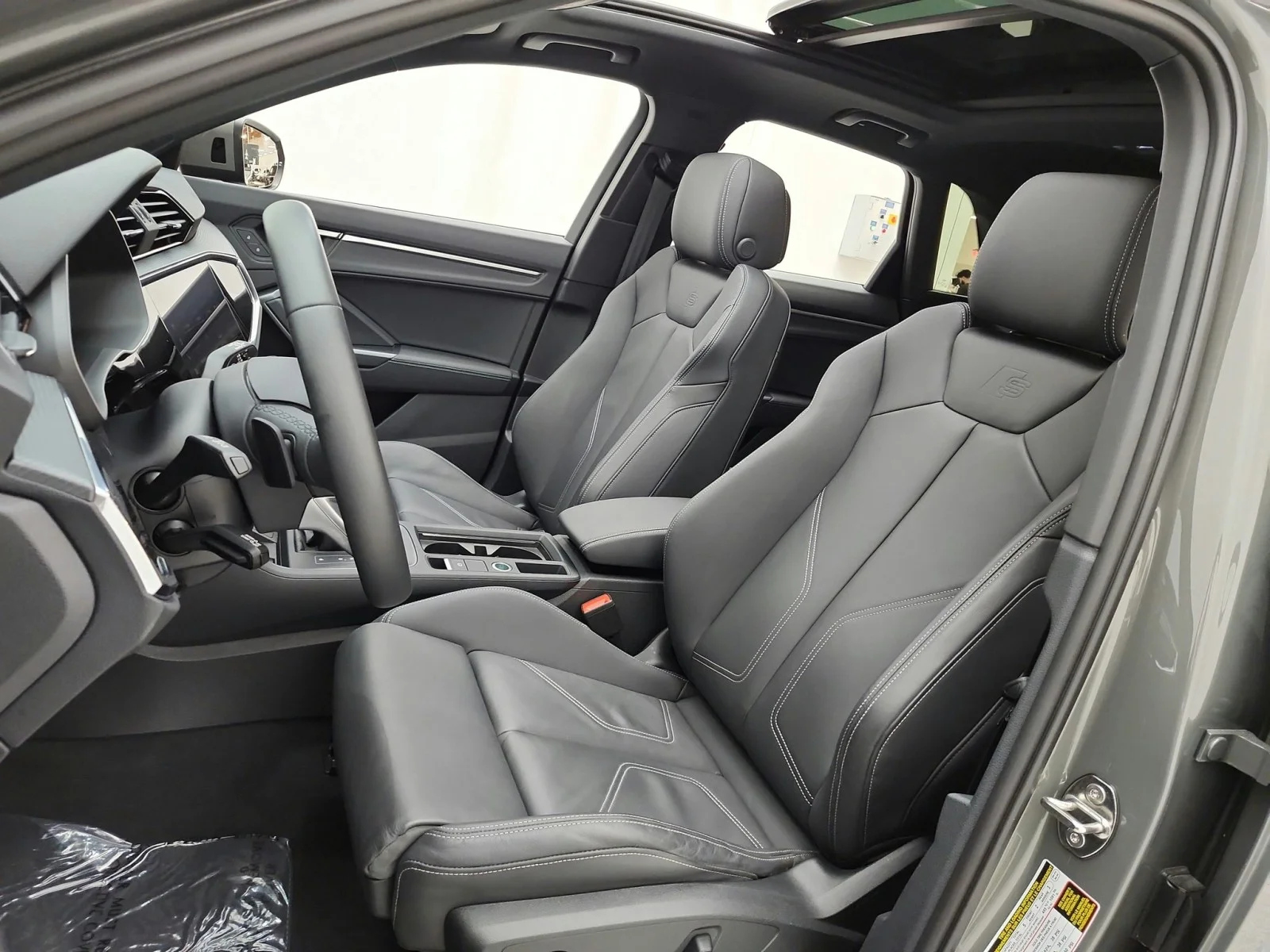 Used 2025 Chronos Gray Metallic Audi S line Premium image 10