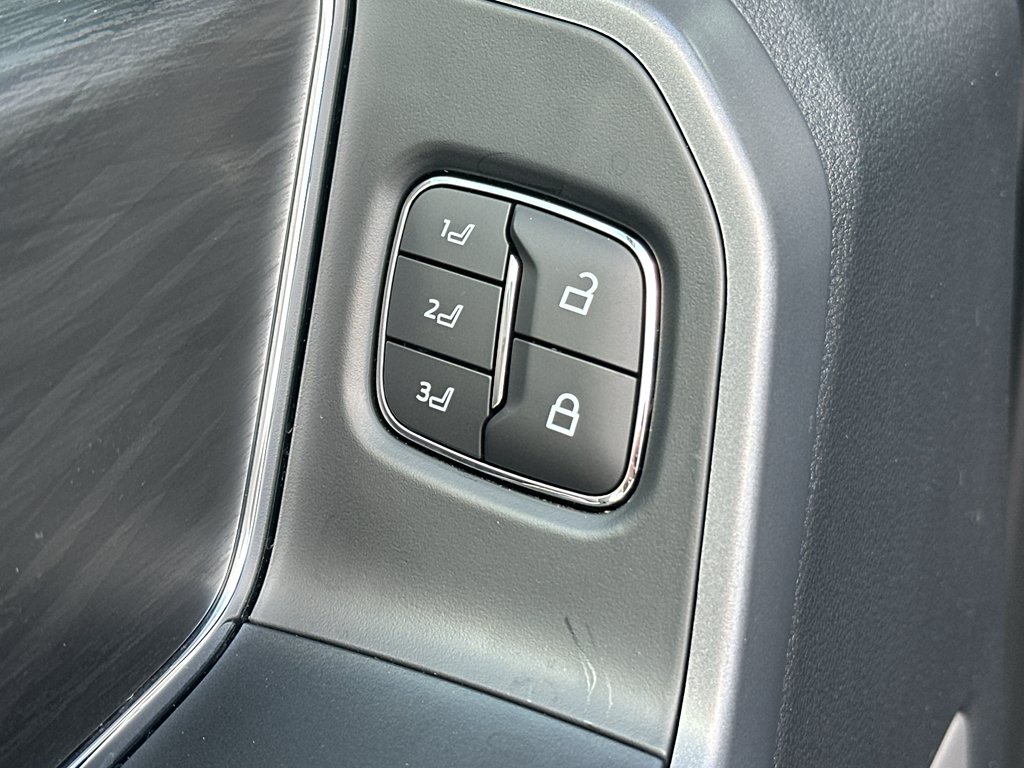 New 2026 Agate Black Metallic Ford Lariat® image 13