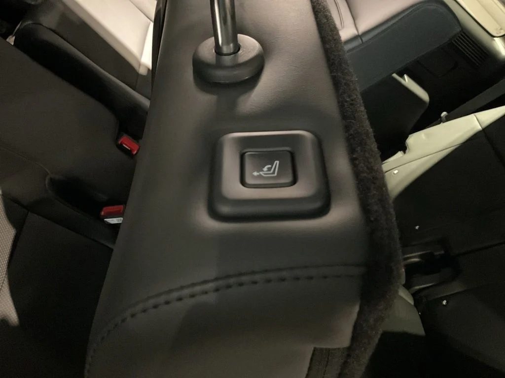 New 2026 Black Hyundai SEL image 23