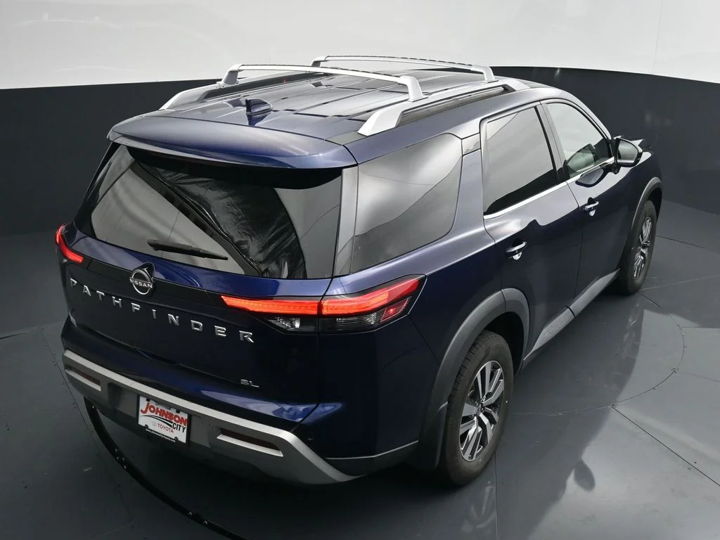 Used 2023 Blue Nissan SL image 32