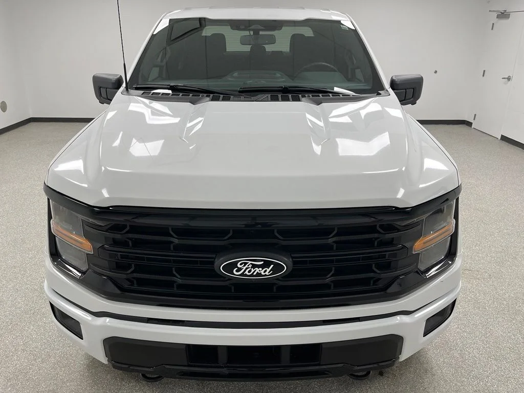 Used 2024 White Ford XLT image 3