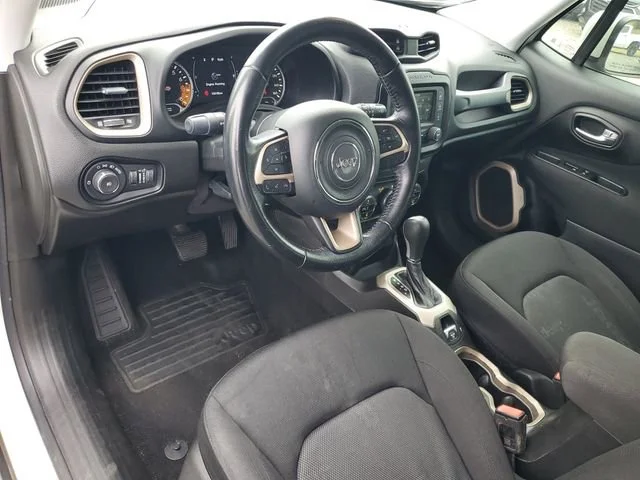 Used 2017 Alpine White Jeep Latitude image 6