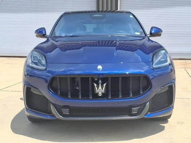 Used 2023  Maserati Trofeo image 24