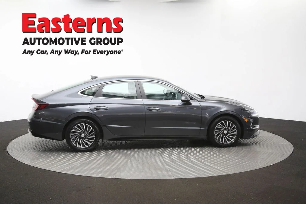 Used 2023 Gray Hyundai SEL image 46