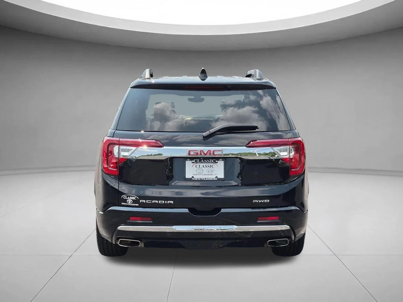 Used 2023 Ebony Twilight Metallic GMC Denali image 4