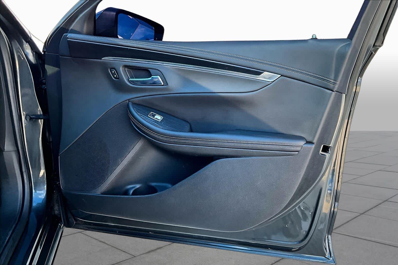 Used 2019 Nightfall Gray Metallic Chevrolet LT image 21