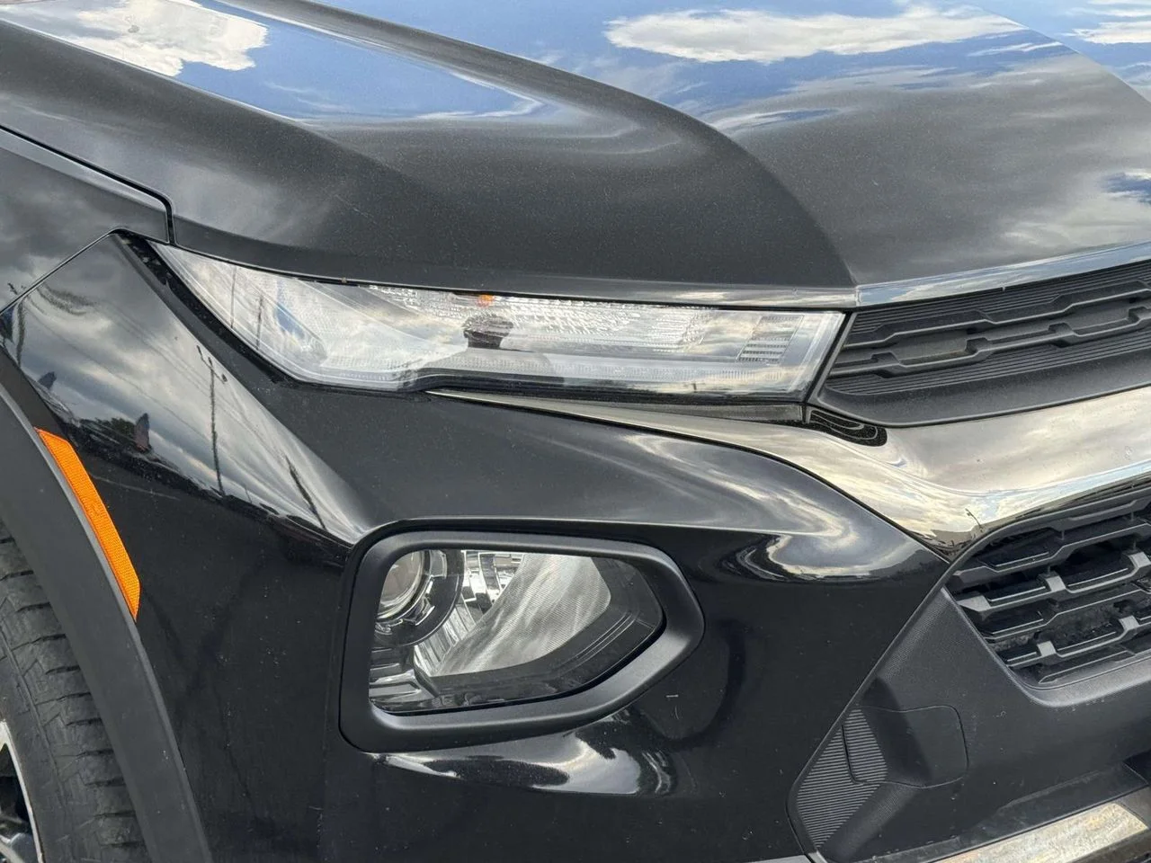 Used 2023 Mosaic Black Metallic Chevrolet FWD ACTIV image 12