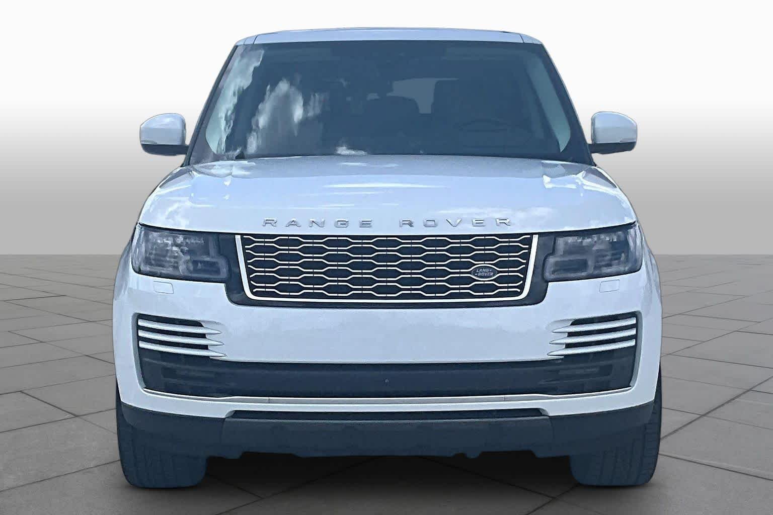Used 2018 Fuji White Land Rover HSE image 3