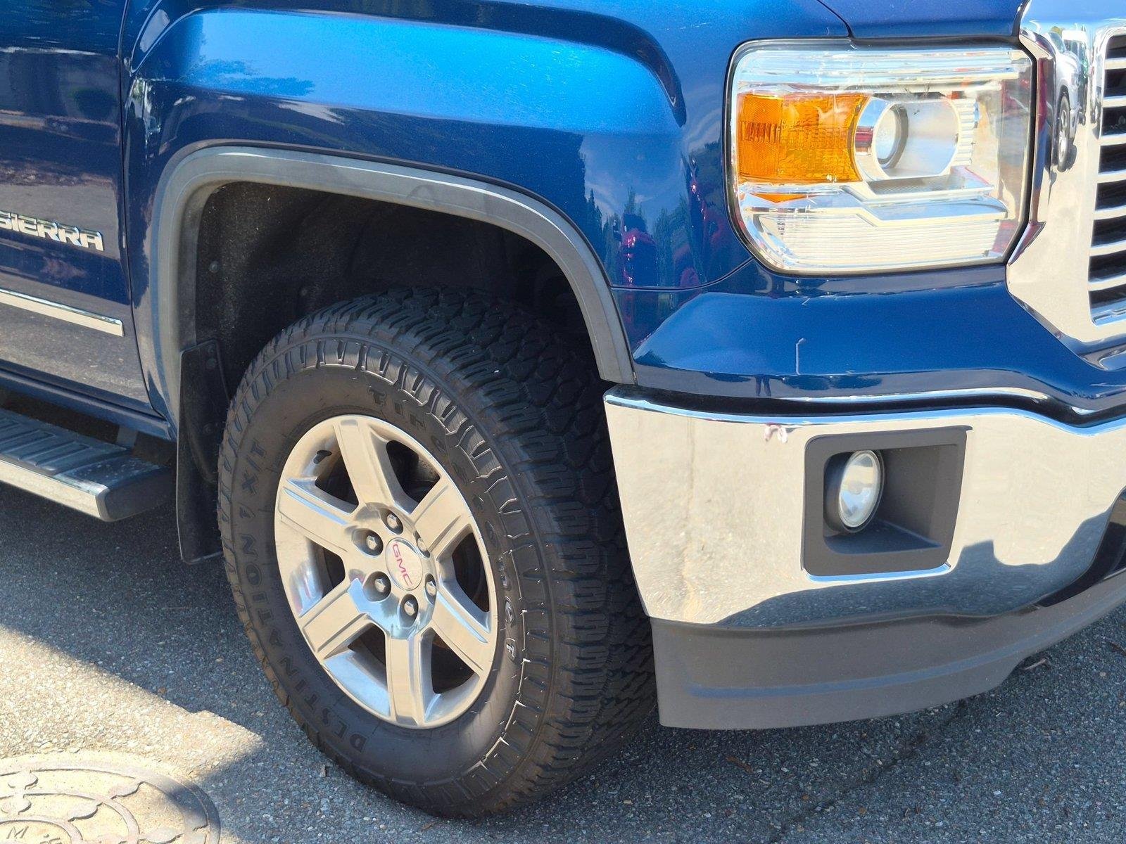 Used 2015 Stone Blue Metallic GMC SLT image 3