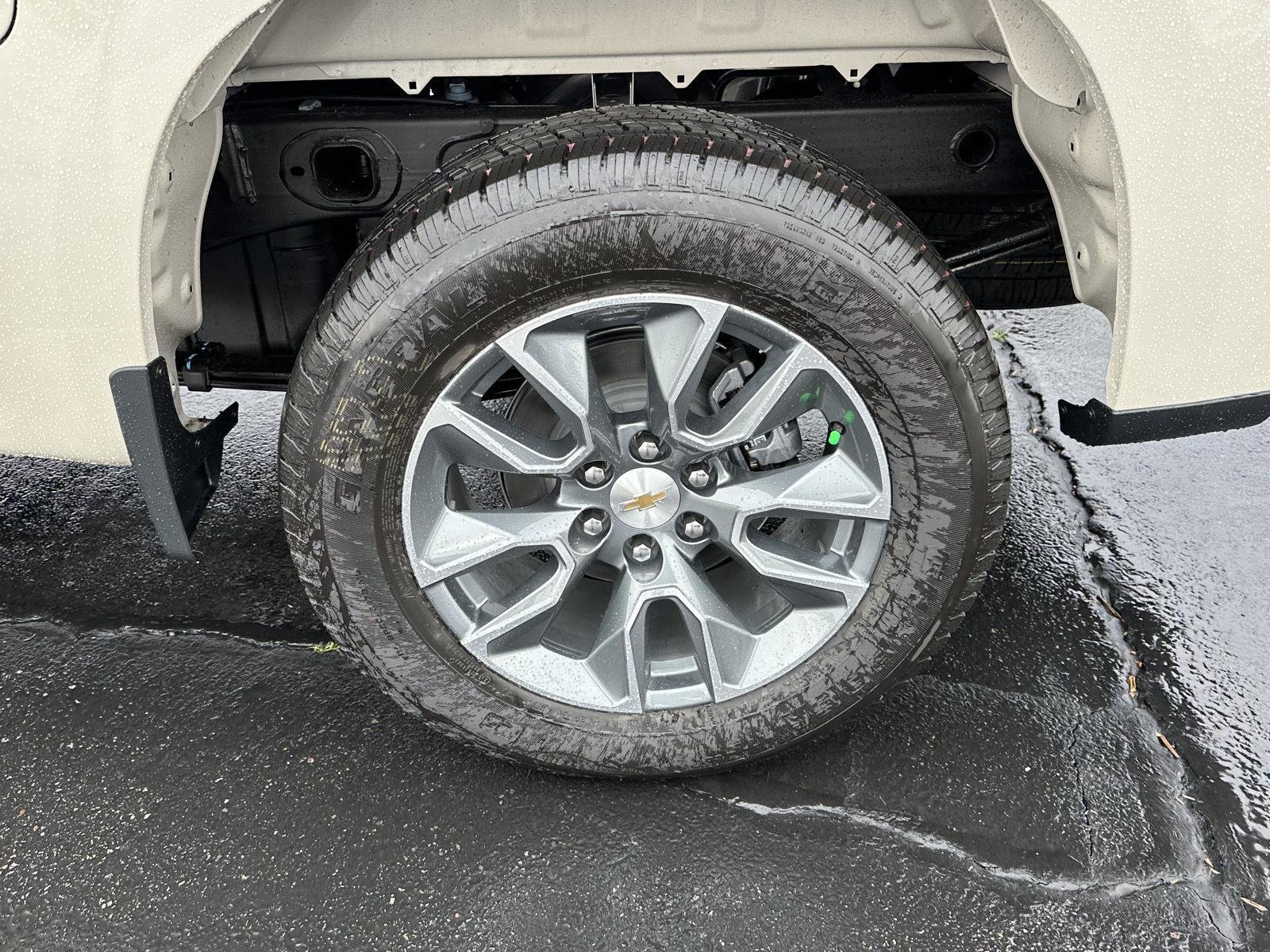 2026 Chevrolet Silverado 1500 LT - Photo 14