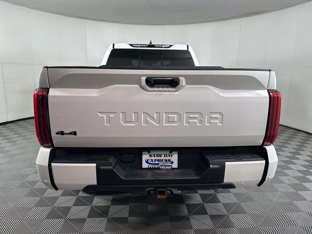 Used 2022 White Toyota SR5 image 8