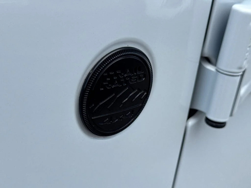Used 2022 White Jeep Unlimited Willys image 10