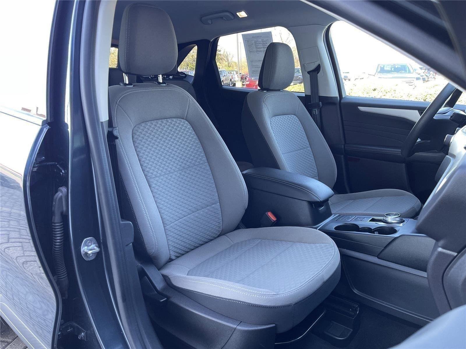 2022 Ford Escape SE - Photo 31