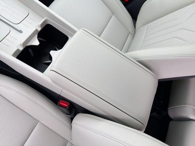 New 2026 Black Hyundai SEL AWD image 23