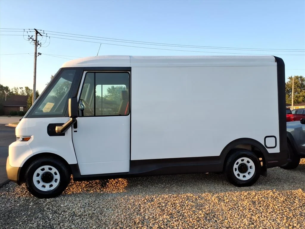 New 2026 Oyster White Chevrolet EJY image 2
