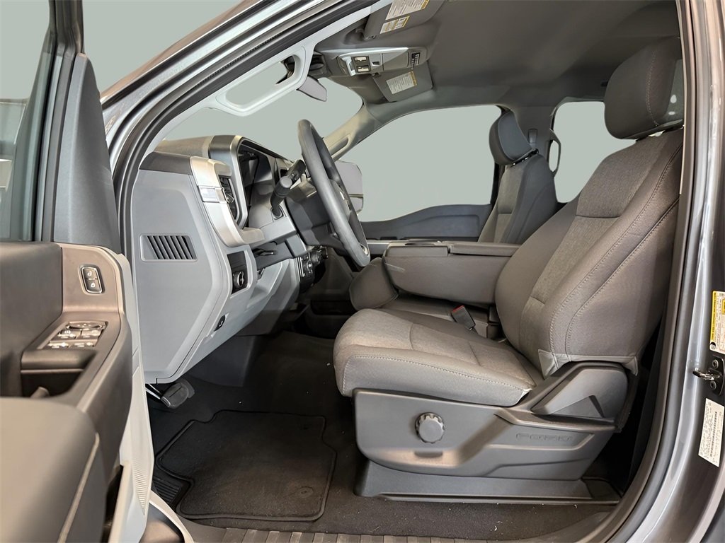 2026 Ford F-350 XL photo 4