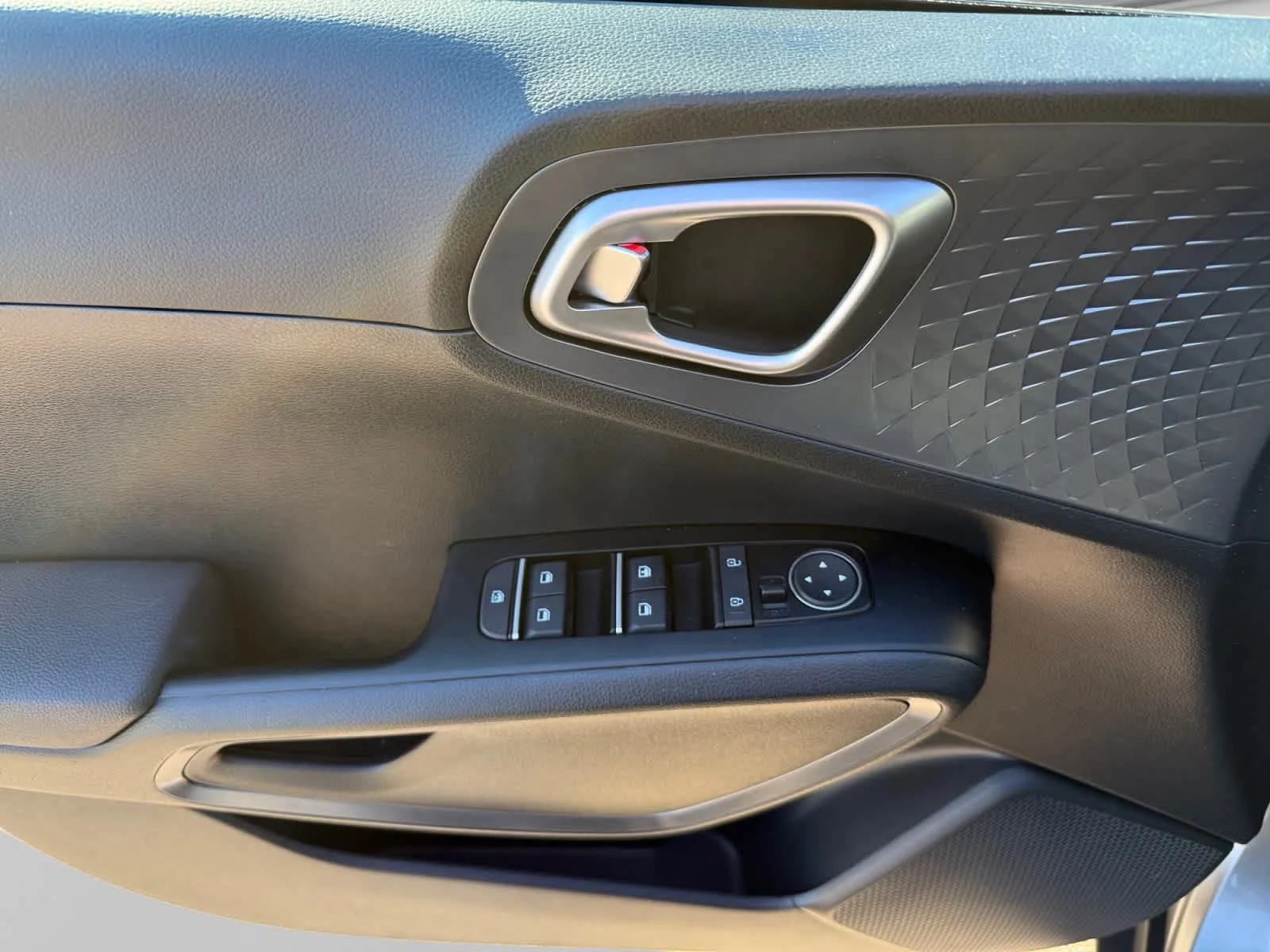 Used 2025 Steel Gray Kia EX image 10