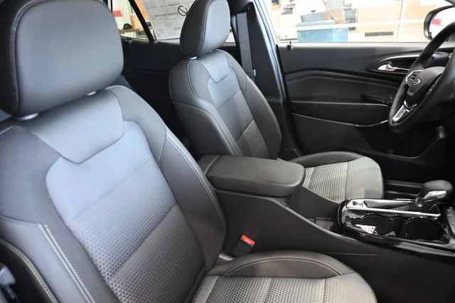 2026 Chevrolet Trax LT - Photo 8
