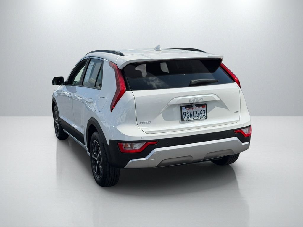 Used 2025 White Kia EX image 7