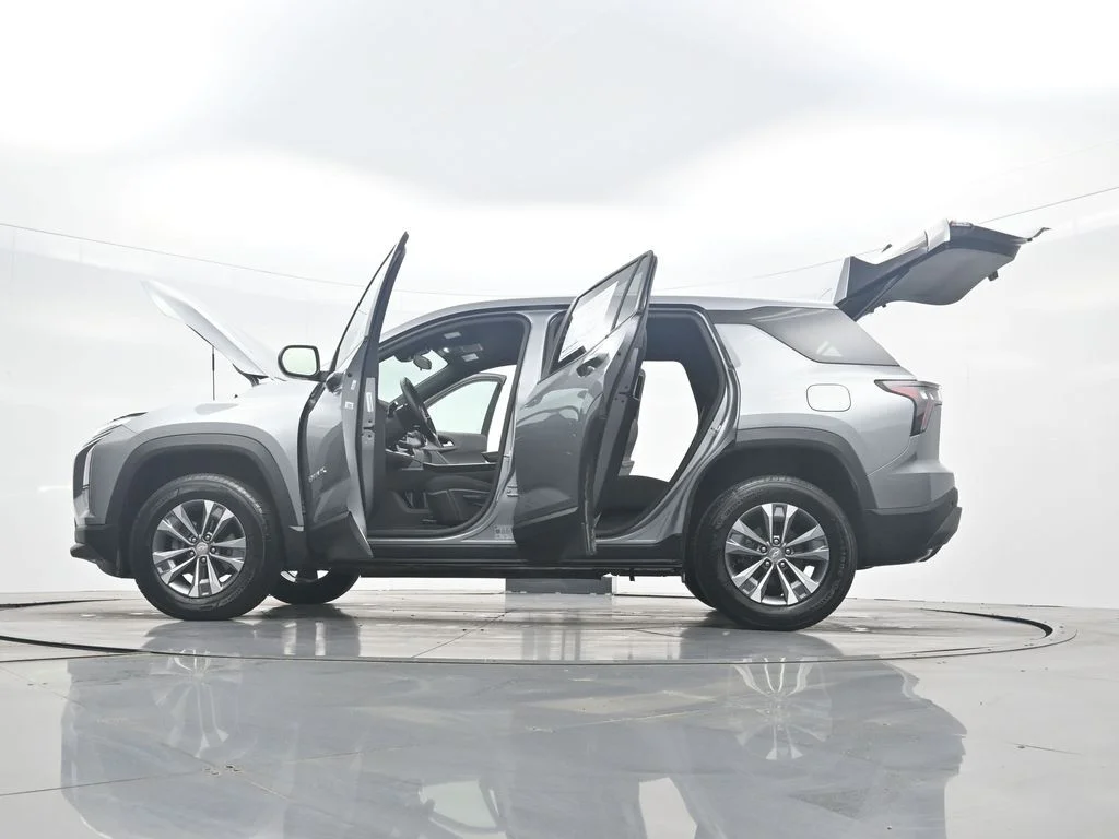 Used 2025 Gray Chevrolet LT image 44